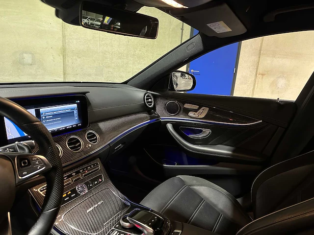 Mercedes-benz e63s estate amg 4.0 v8 4matic premium plus 612pk 2017 e-klasse, nl-kenteken - afbeelding 14 van  47
