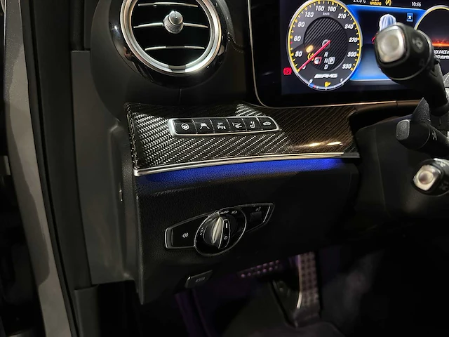 Mercedes-benz e63s estate amg 4.0 v8 4matic premium plus 612pk 2017 e-klasse, nl-kenteken - afbeelding 15 van  47