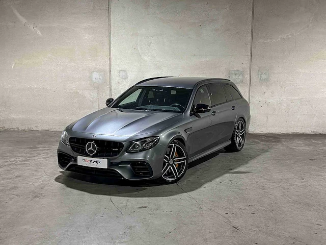 Mercedes-benz e63s estate amg 4.0 v8 4matic premium plus 612pk 2017 e-klasse, nl-kenteken - afbeelding 34 van  47
