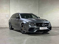 Mercedes-benz e63s estate amg 4.0 v8 4matic premium plus 612pk 2017 e-klasse, nl-kenteken - afbeelding 45 van  47