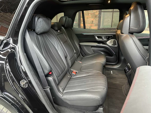 Mercedes-benz eqs suv eqs450 4matic amg line 7p 108 kwh 360pk 2023 (origineel-nl + 1e eigenaar), s-552-kz - afbeelding 55 van  62