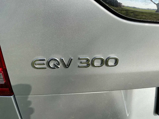 Mercedes-benz eqv 300 l3 avantgarde personenauto (8 personen) - afbeelding 18 van  36