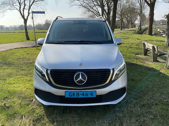 Mercedes-benz eqv 300 l3 avantgarde personenauto (8 personen) - afbeelding 12 van  36