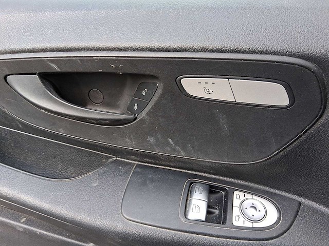 Mercedes-benz evito | vxn-23-l i - afbeelding 2 van  29