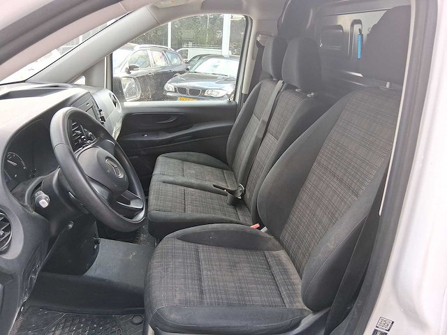 Mercedes-benz evito | vxn-23-l i - afbeelding 24 van  29