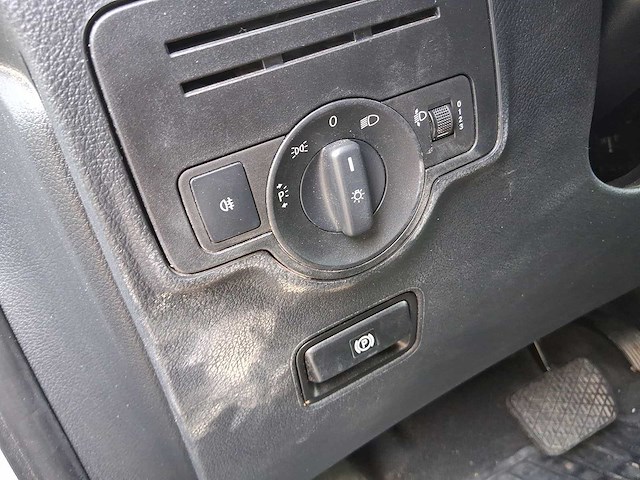 Mercedes-benz evito | vxn-23-l i - afbeelding 26 van  29