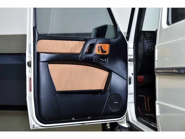 Mercedes-benz g55 amg suv 5,5l v8 - 2009 - afbeelding 33 van  65