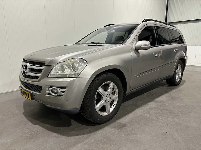 Mercedes-benz gl-klasse 450 7-persoons gn-619-t - afbeelding 1 van  26