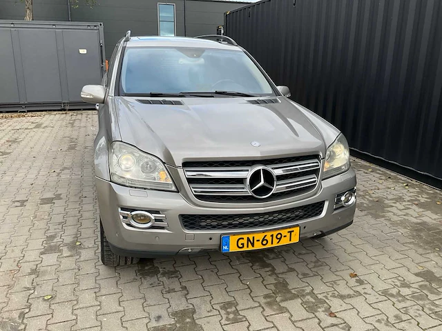 Mercedes-benz gl-klasse 450 v8 4-matic (youngtimer) - afbeelding 24 van  26