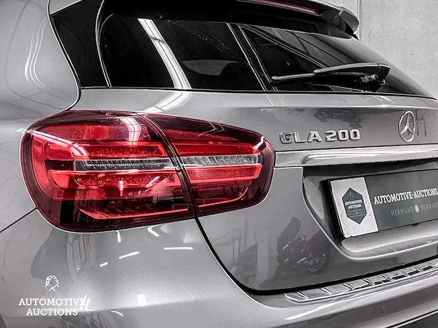 Mercedes-benz gla 200 amg night-edition premium plus 157pk facelift 2018 (origineel-nl), sr-743-f - afbeelding 15 van  54