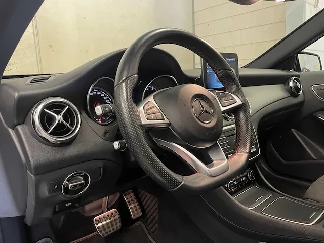 Mercedes-benz gla 200 amg night-edition premium plus 157pk facelift 2018 (origineel-nl), sr-743-f - afbeelding 19 van  54
