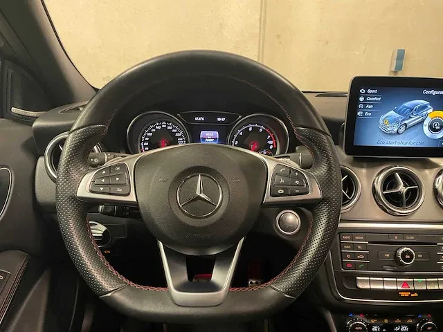 Mercedes-benz gla 200 amg night-edition premium plus 157pk facelift 2018 (origineel-nl), sr-743-f - afbeelding 24 van  54