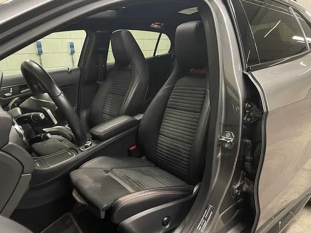 Mercedes-benz gla 200 amg night-edition premium plus 157pk facelift 2018 (origineel-nl), sr-743-f - afbeelding 43 van  54