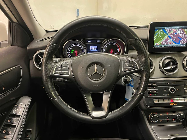 Mercedes-benz gla-klasse 180 business solution amg 122pk 2017, rz-668-t - afbeelding 13 van  53