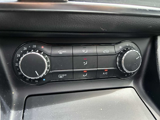 Mercedes-benz gla-klasse 250 4matic prestige | l-533-fd - afbeelding 21 van  29