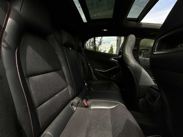 Mercedes-benz gla-klasse 250 4matic prestige | l-533-fd - afbeelding 25 van  29