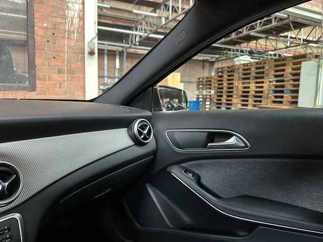 Mercedes-benz gla180 cdi lease edition 109pk 2015 gla-klasse, gf-098-d - afbeelding 20 van  40