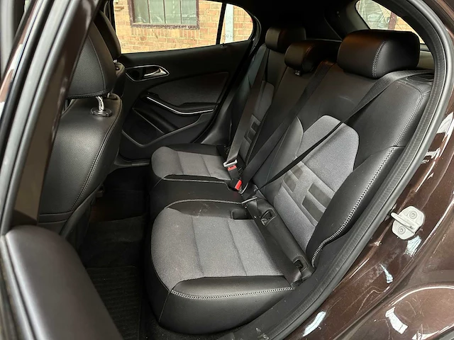 Mercedes-benz gla180 cdi lease edition 109pk 2015 gla-klasse, gf-098-d - afbeelding 30 van  40