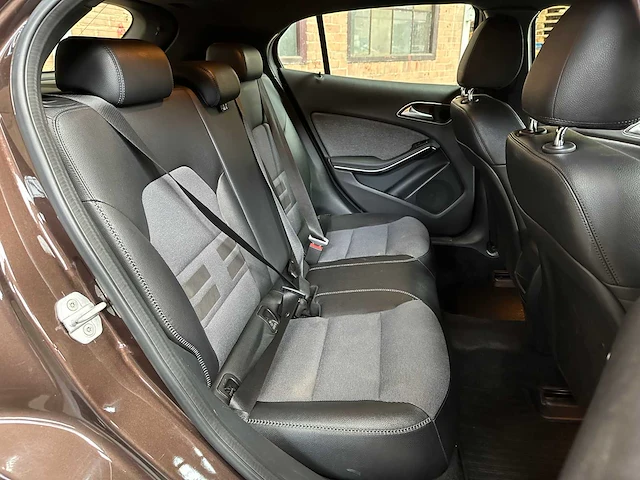 Mercedes-benz gla180 cdi lease edition 109pk 2015 gla-klasse, gf-098-d - afbeelding 31 van  40
