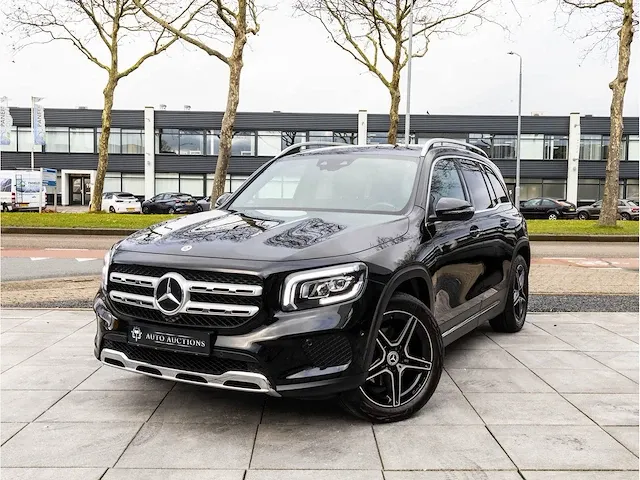 Mercedes-benz glb-klasse 200 automaat 2021 virtual navigatiesysteem stoelverwarming trekhaak 19"inch, r-329-ff - afbeelding 1 van  31