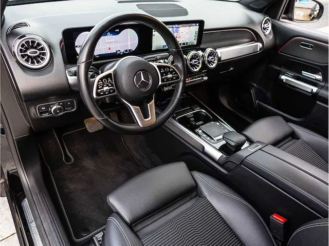 Mercedes-benz glb-klasse 200 automaat 2021 virtual navigatiesysteem stoelverwarming trekhaak 19"inch, r-329-ff - afbeelding 2 van  31