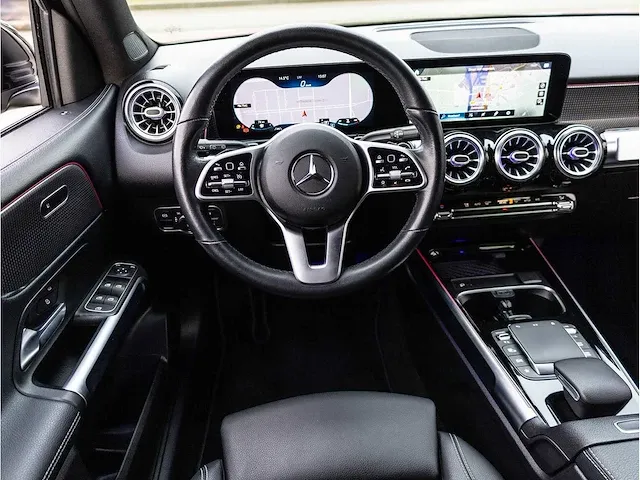 Mercedes-benz glb-klasse 200 automaat 2021 virtual navigatiesysteem stoelverwarming trekhaak 19"inch, r-329-ff - afbeelding 7 van  31