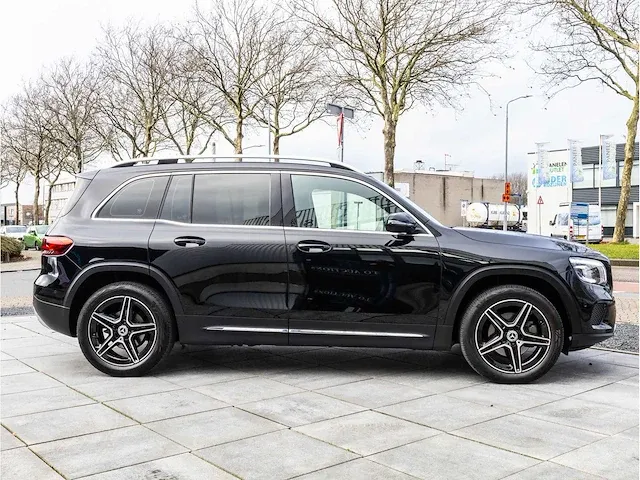 Mercedes-benz glb-klasse 200 automaat 2021 virtual navigatiesysteem stoelverwarming trekhaak 19"inch, r-329-ff - afbeelding 28 van  31