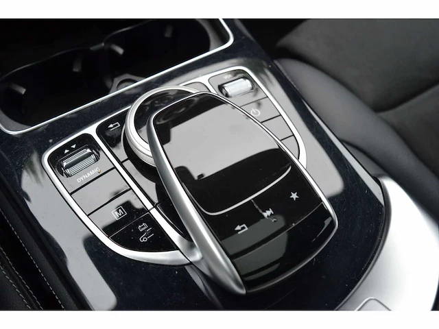 Mercedes-benz glc amg 4matic - personenauto - afbeelding 9 van  36