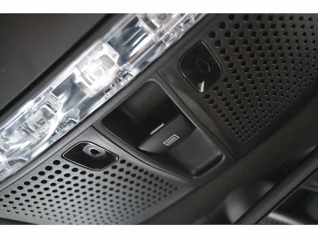 Mercedes-benz glc amg 4matic - personenauto - afbeelding 26 van  36