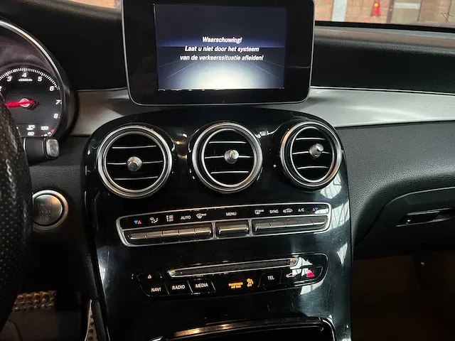 Mercedes-benz glc250 amg coupé 4matic 211pk 2017 orig-nl glc-klasse, nb-149-n - afbeelding 37 van  50