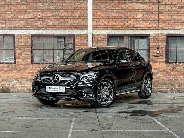 Mercedes-benz glc250 coupe amg line 4matic premium plus 211pk 2018 glc-klasse, xs-575-j - afbeelding 1 van  43