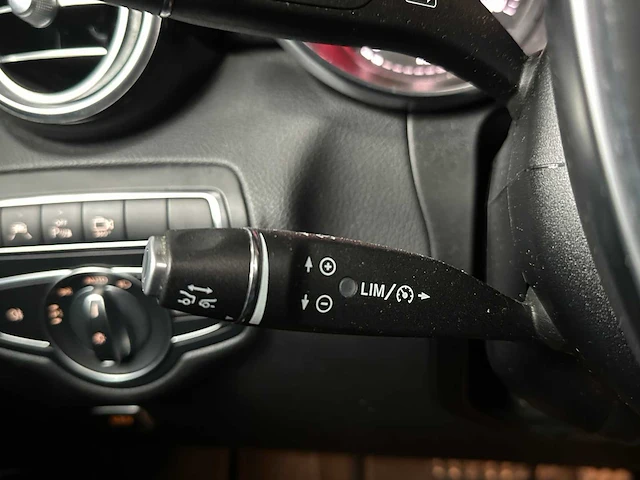 Mercedes-benz glc250 coupe amg line 4matic premium plus 211pk 2018 glc-klasse, xs-575-j - afbeelding 24 van  43