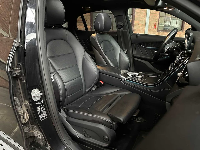 Mercedes-benz glc250 coupe amg line 4matic premium plus 211pk 2018 glc-klasse, xs-575-j - afbeelding 29 van  43
