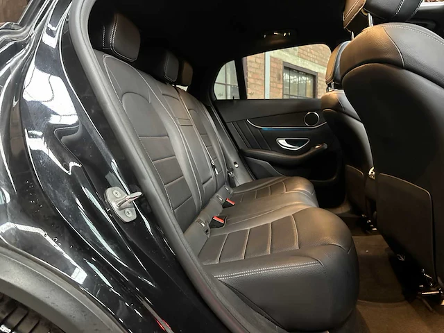 Mercedes-benz glc250 coupe amg line 4matic premium plus 211pk 2018 glc-klasse, xs-575-j - afbeelding 31 van  43