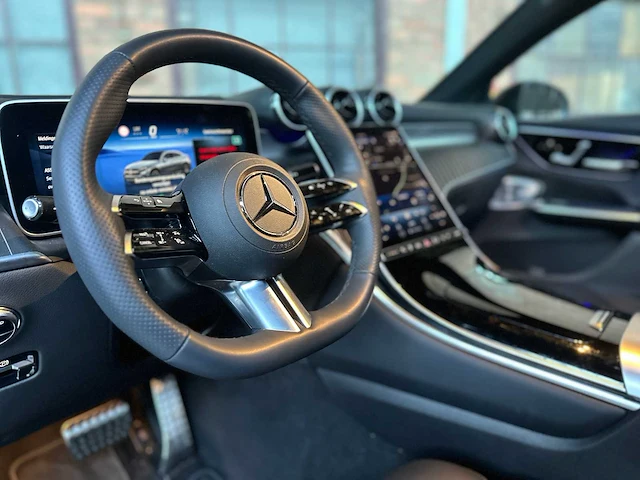 Mercedes-benz glc400e coupé 4matic amg line glc-klasse nieuw-model 252pk 2024 (origineel-nl + 1e eigenaar), x-292-rr - afbeelding 13 van  52