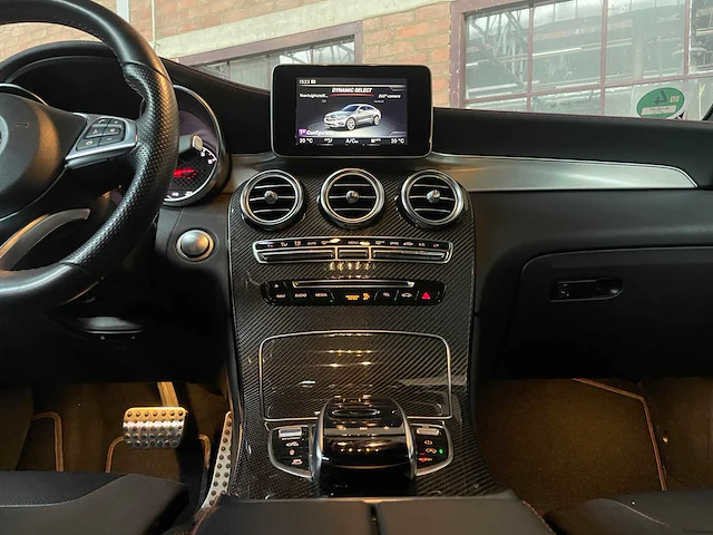 Mercedes-benz glc43 amg coupe 3.0 v6 4matic 367pk 2017 glc-klasse, n-146-gt - afbeelding 31 van  50