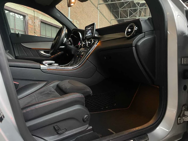 Mercedes-benz glc43 amg coupe 3.0 v6 4matic 367pk 2017 glc-klasse, n-146-gt - afbeelding 36 van  50