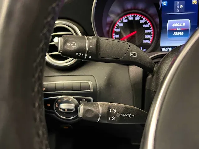 Mercedes-benz glc63s amg 4.0 v8 4matic+ coupe 510pk 2019 glc-klasse - afbeelding 31 van  74