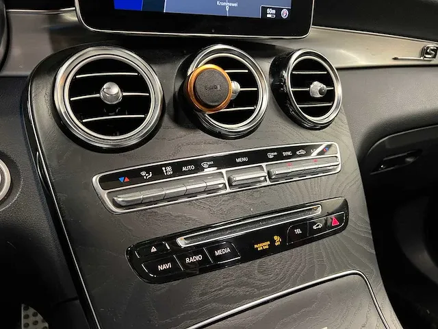 Mercedes-benz glc63s amg 4.0 v8 4matic+ coupe 510pk 2019 glc-klasse - afbeelding 42 van  74