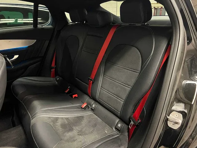 Mercedes-benz glc63s amg 4.0 v8 4matic+ coupe 510pk 2019 glc-klasse - afbeelding 64 van  74