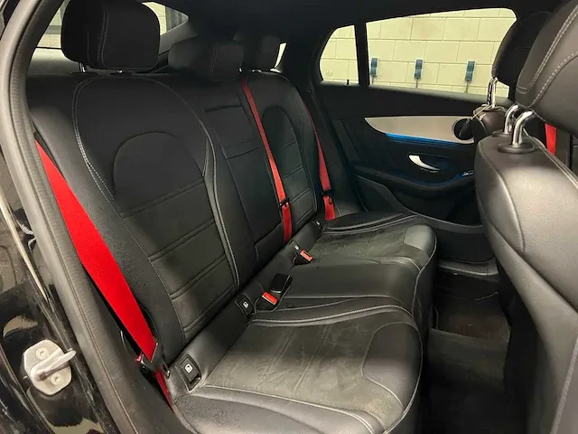 Mercedes-benz glc63s amg 4.0 v8 4matic+ coupe 510pk 2019 glc-klasse - afbeelding 66 van  74