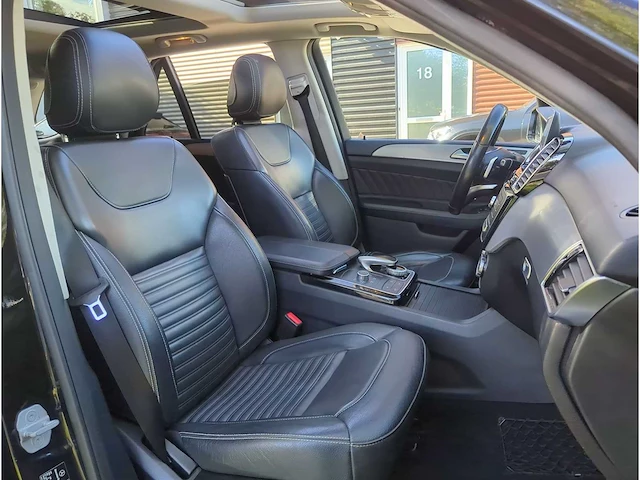 Mercedes-benz gle-klasse 250 d 4matic amg sport edition 2017 | rk-697-b i - afbeelding 25 van  32