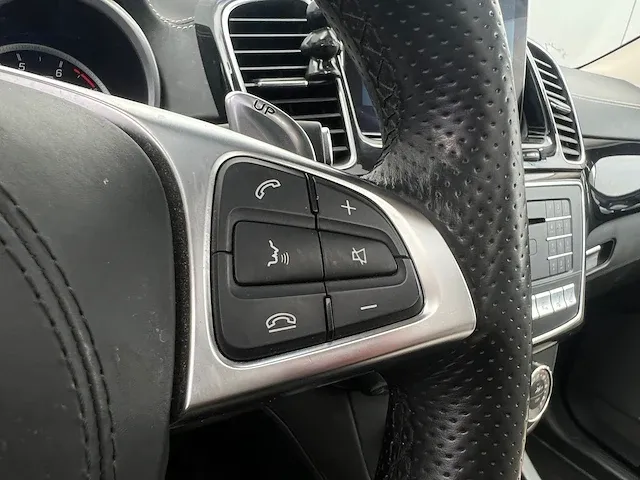 Mercedes-benz gls63 amg 5.5 v8 4matic 585pk 2016 gls-klasse, p-677-tb - afbeelding 44 van  64