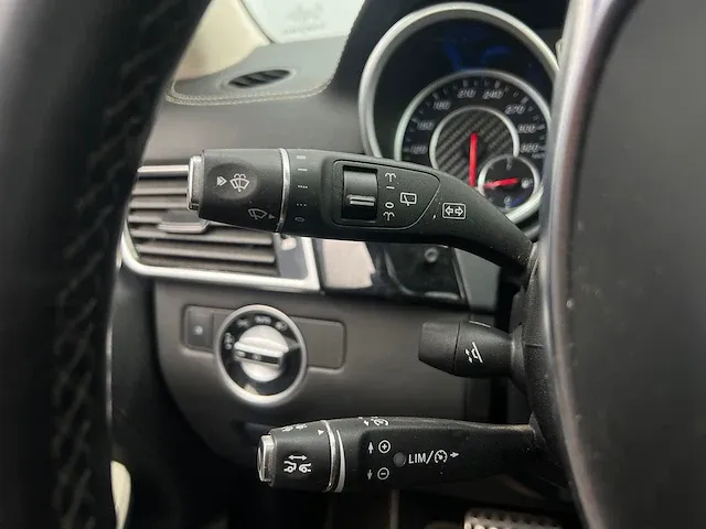 Mercedes-benz gls63 amg 5.5 v8 4matic 585pk 2016 gls-klasse, p-677-tb - afbeelding 48 van  64