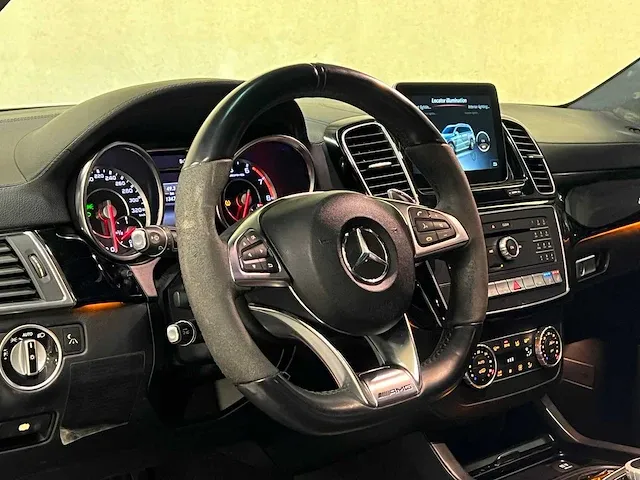 Mercedes-benz gls63 amg 5.5 v8 585pk 2015 gls-klasse - afbeelding 28 van  72