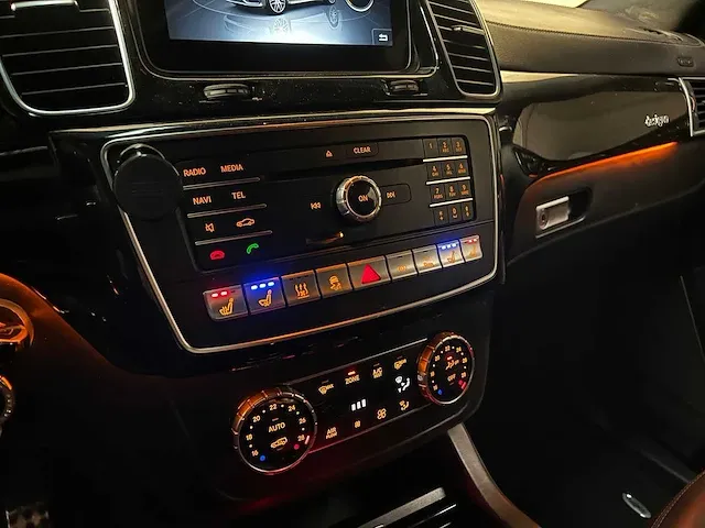 Mercedes-benz gls63 amg 5.5 v8 585pk 2015 gls-klasse - afbeelding 39 van  72