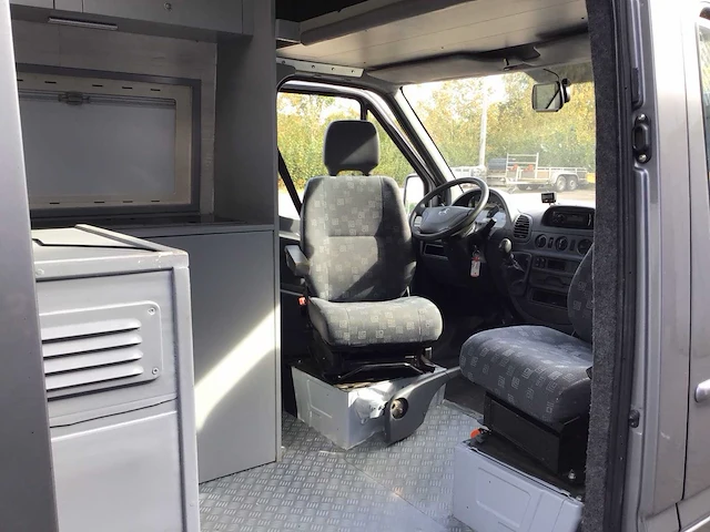 Mercedes-benz integraal 311cdi camper - afbeelding 14 van  37