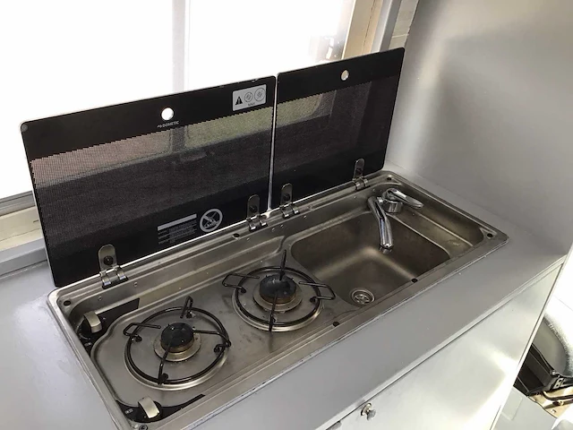 Mercedes-benz integraal 311cdi camper - afbeelding 23 van  37