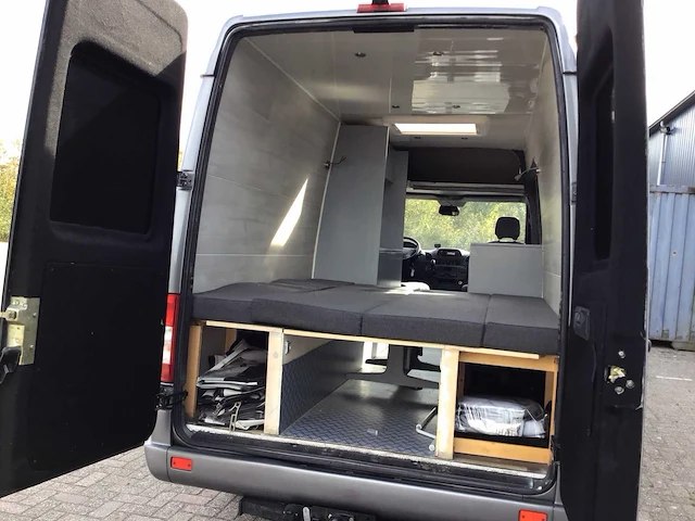 Mercedes-benz integraal 311cdi camper - afbeelding 26 van  37