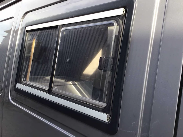 Mercedes-benz integraal 311cdi camper - afbeelding 28 van  37